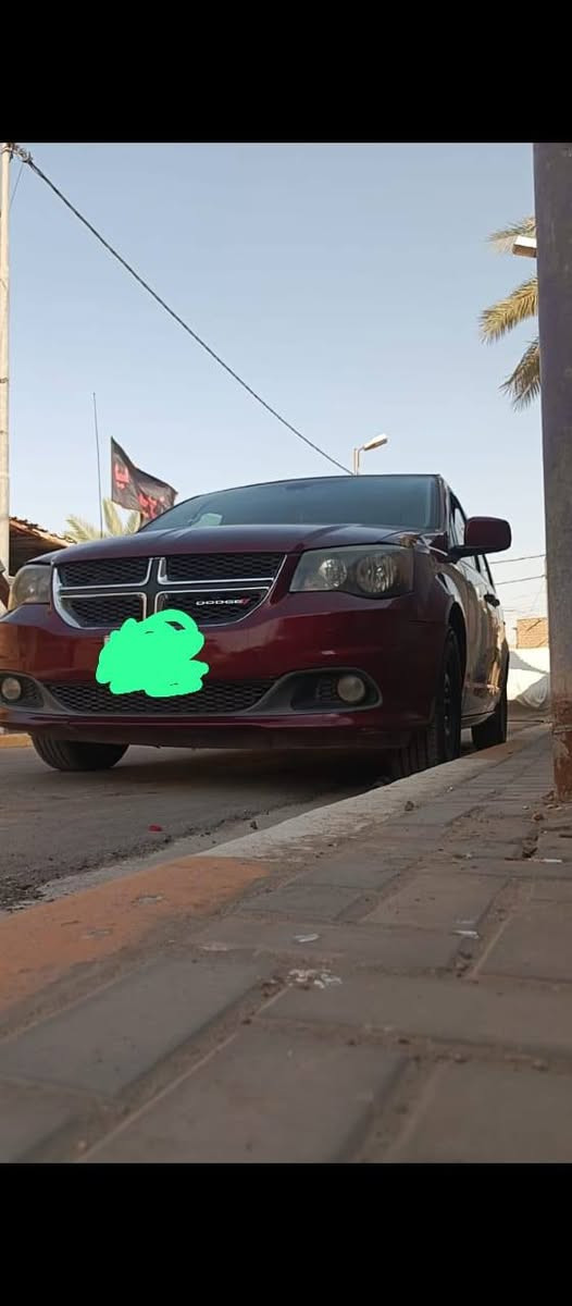 من رخصةمدير الاكروب دوج كرفان موديل 2019 رقم بغداد انكليزي جديد اللون ماروني 
المواصفات 
تخم تأثير جديد 
ابواب ميكانيك 
نضام مانع انزلاق 
نضام توفير الوقود 
مقاعد ملكي سياحي بلع 
تبريد ثلاث قطع 
تحكمات ستيرن 
كاميرا خلفيه 
الداخل بيجي واسود 
عدد المسافه 110
محرك 3600
جام كهرباء
الحادث جاملغ امامي ايمن والبنيد مصلح يعني الحادث بأمريكا من الجهه اليمنى 
مكان السياره الديوانيه الشراي شرط مداور 
الحماوه جو النص بالصيف 
رقم الموبايل ***********اثير 
*********** اسيا ابو حسين السعر بالاتصال
