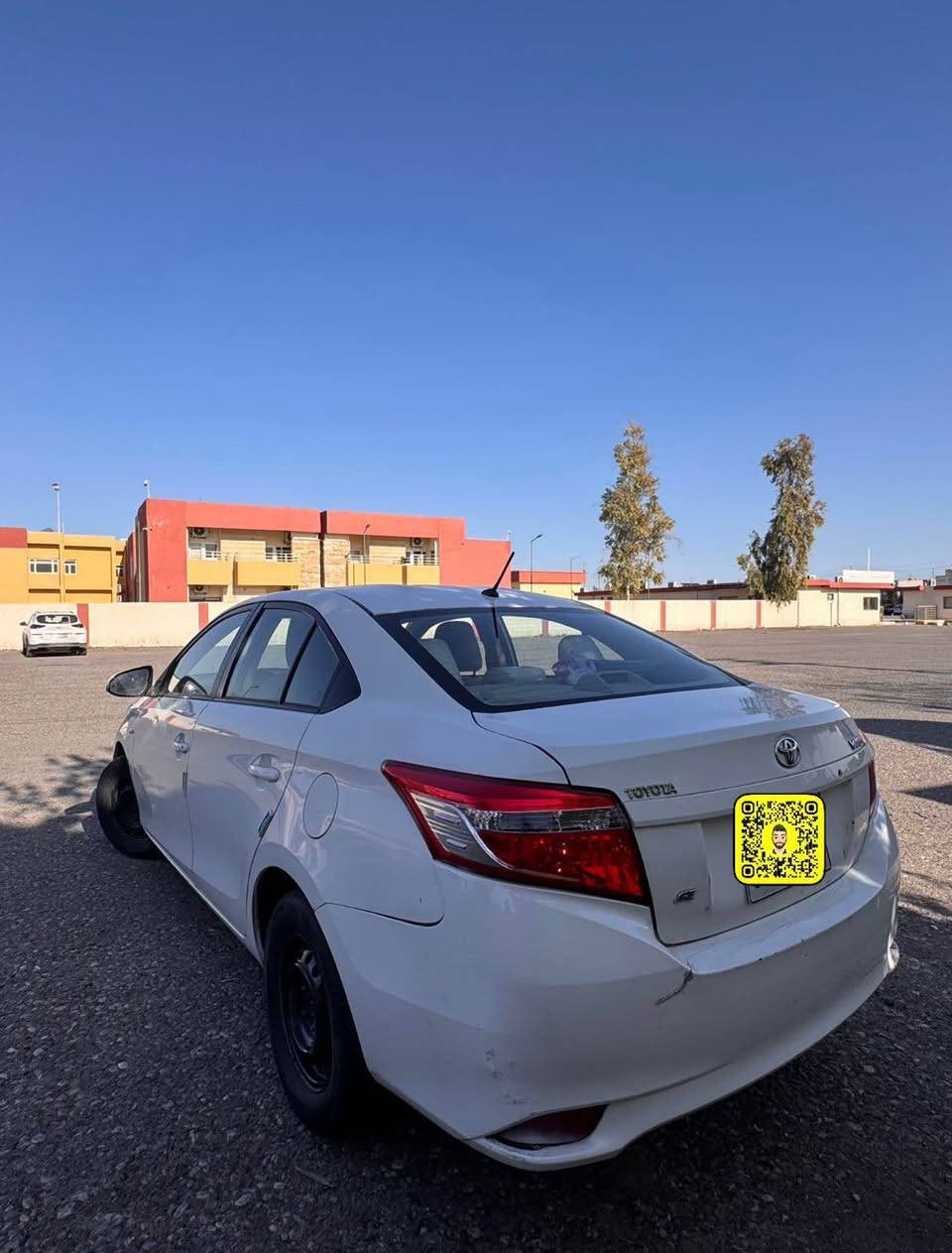 Yaris 2015
يارس 2015 
یەک پارچە سبوغ 
*********** أربيل, العراق
