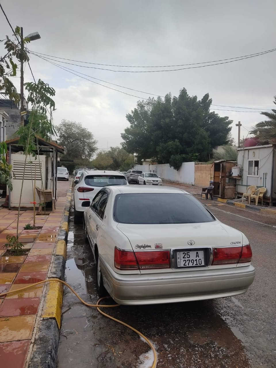 السلام عليكم ورحمة الله وبركاته 
كراون ميدل ٢٠٠٣ كركوك الانگليزي 
شرط المداور كامله مكمله مكينه دي فور الصغير كفاله عامه السعر ١٣٠ وبيها مجال قليل جداً مكان السياره الكوفه هاتف ***********
