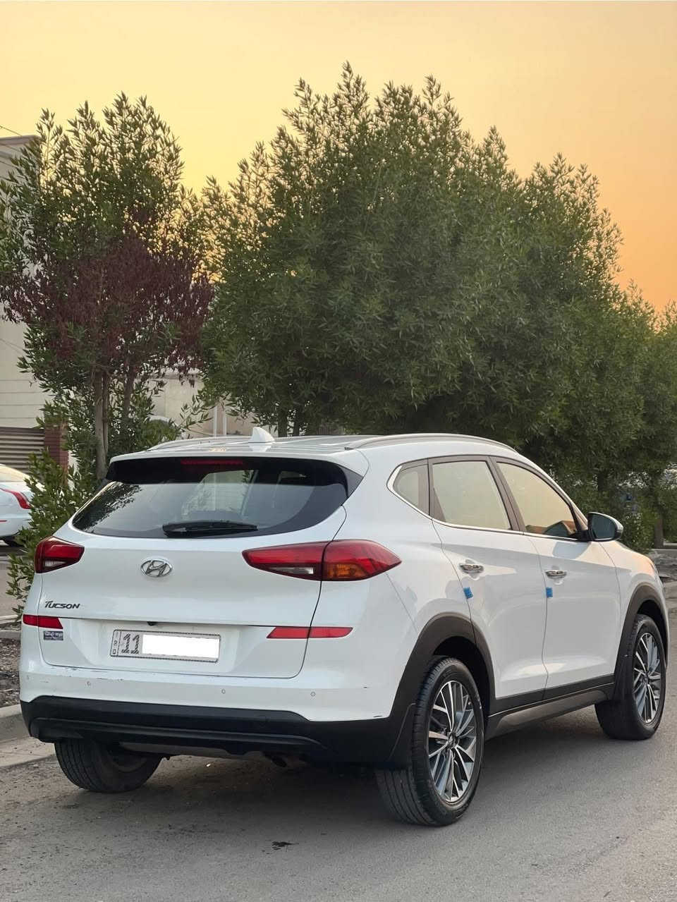 توسان 2020 خليجي وكالة القاصد كوري اصل فول مواصفات بأستثناء البانوراما بدون صبغ او فتح او تبديل  بيه بارد شي 
بسيط بالجنطه وقليل بالبنيد
 رقم بغداد بأسمي السعر 198 ورقه مكان السيارة البصرة للأتصال ***********
