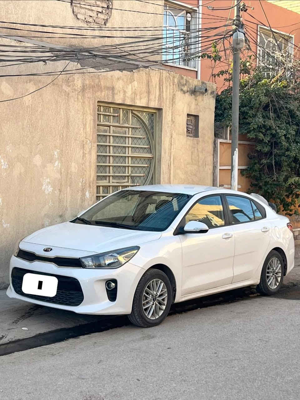 كيا ريو خليجي2019
لون ابيض لؤلؤي  

رقم نجف 

محرك 1600 

5ويل كب كروم 

تحكم بالستيرن 

اشاير بالمري 

ماشية 100 الف 

مكفولة السيارة 

سيارة نظيفة واقتصادية وعملية 

مكاني النجف للتواصل 

*********** 

السعر 132
