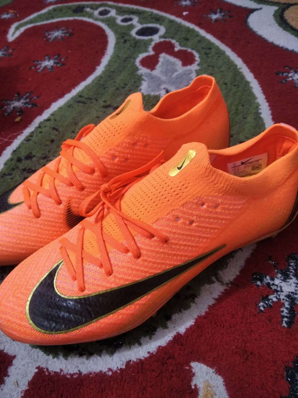 قطـع اخيـرااا الاصــلي شـرط
احذيه ســـتد ومحبب اصلي شرط فحص باركود فيتنامي وبــــوسني واندنوسي اذا مو اصلي تكدر ترجعه بيد المندوب
الاسعار والاحجام مختلفة 
القطعه التعجبك دزه صوره خاص يجيك سعر وقياس
*********** توصيل لجميع المحافظات
