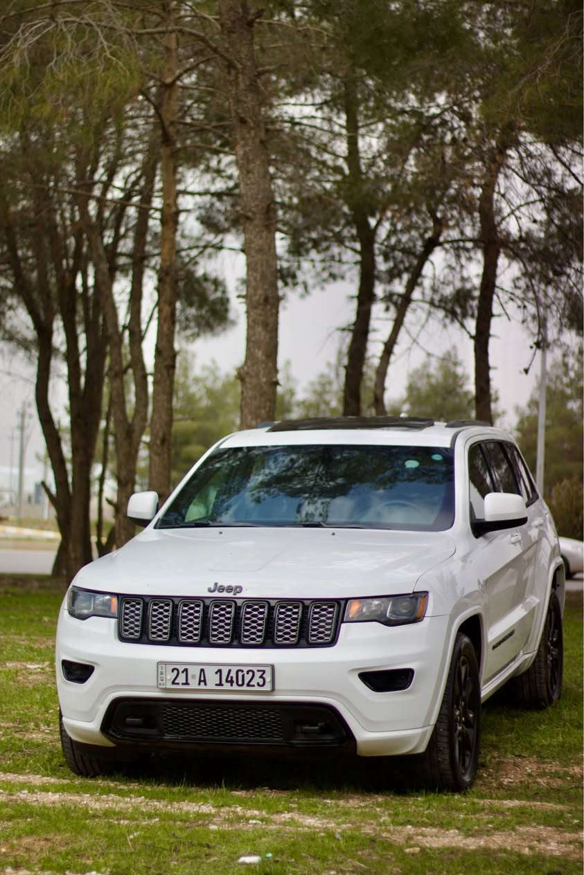 jeep grand cheeroke 2020 
blacktop
cline title 
دەعامی بۆ دەعامی بەشەرت بێ بۆیاخ
فول مواسەفات
بەسمە 
شەغال
کوشن شاموا و جلد
کوشن هیتەر
سوکان هیتەر 
شاشە گەورە 
سلاید
سەماعە ئەلپاین
سندق شەفت 
تحدید سورعە 
نرخ ٣٠٥
***********
0️⃣7️⃣7️⃣0️⃣5️⃣7️⃣0️⃣🔟🔟 السليمانية, العراق
