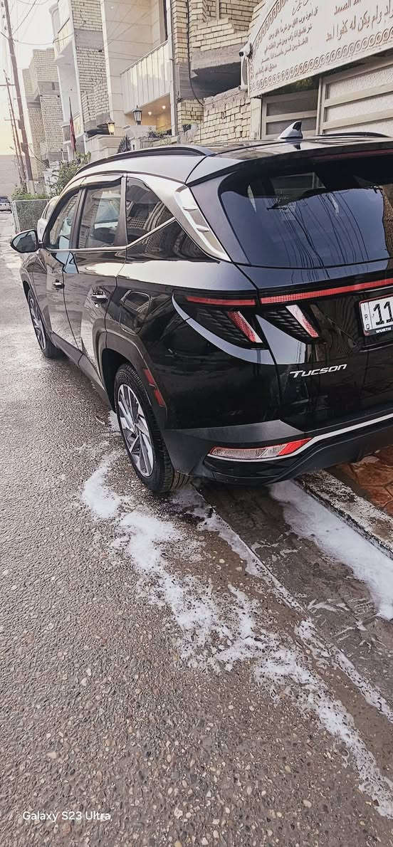 السلام عليكم 
 بيع او مراوس بتوسان موديل ٢٤ او ٢٥ لون أبيض تحديدا 

توسان وارد أمريكي حادث بسيط موديل  2023   
ماشية  34 الف مايل 
محرك 2500 GDi  
الحادث مرفوق بالصور 
السيارة فول ماعدا البنوراما والكشنات مخمل ومفصللها كشنات وارضية جلد 
بصمة عدد 2
شاشة كبيرة تدعم كار بلي 
سايد بريك بصمة
تدفئة تبريد قطعتين
تدفئة كشنات 
كشن السائق كهربائي 
تشغيل عن بعد 
صندوق كهرباء 
رادار خلفي وامامي 
كامرة خلفية دوارة 
انضمة قيادة 
 لايت زنون 
شاحن وايرلس 
ايرباك استيرن فقط
تحديد مسار 
اشاير بالمري 
اشارة ترحيب عند الاقتراب 
تو ويل المرغوب 
السيارة بأسمي تحويل ثاني يوم للمشتري
 السعر  198 ورقة وبيها مجال 
المكان بغداد 
الإتصال على هذا الرقم ***********
