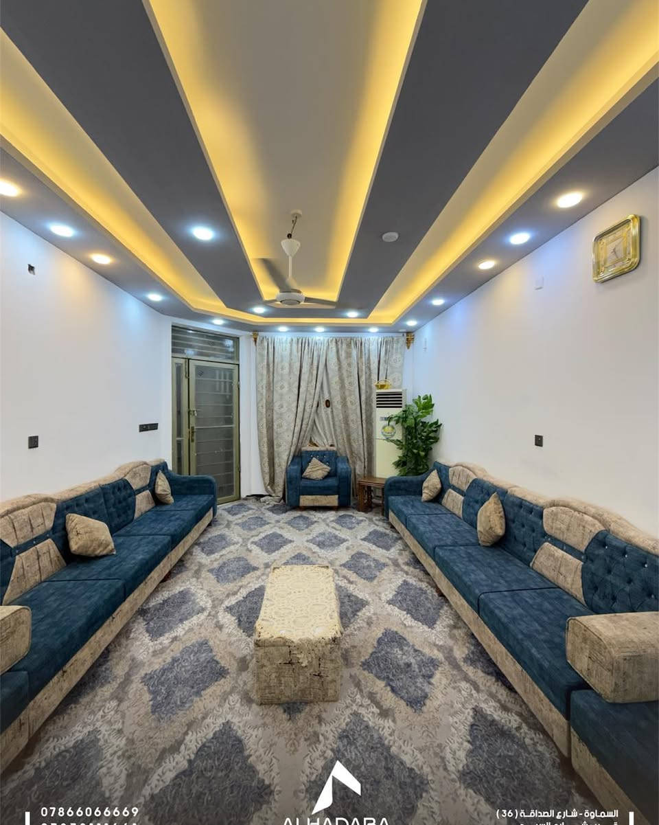 دار للبيع ... في مجمع مدينتي (الدوح) مطلوب للمصرف العقاري لمعرفة السعر علق بكلمة تم او السعر 

رقم الاعلان (4) 

مساحه الدار 255م طابق واحد مطبخ حار بارد واستقبال وهول ومجمع صحي متكامل وغرف عدد ٢ بالاضافه الى الكراج والحديقه 

للتواصل والاستفسار واستقبال عروضكم 
***********
***********
