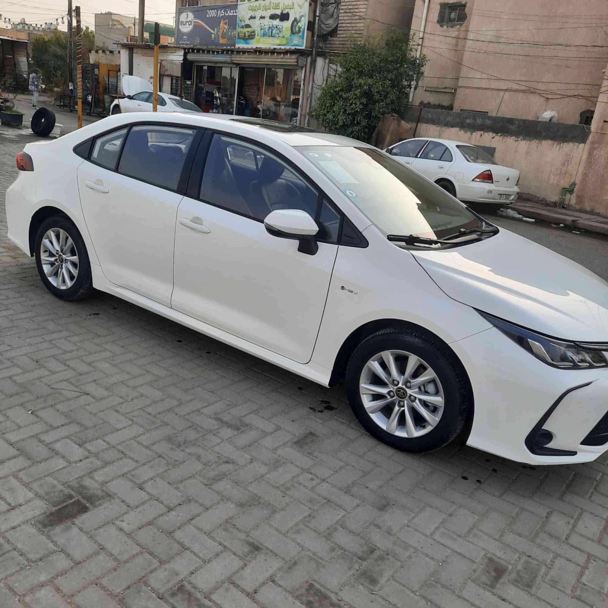 السلام عليكم للبيع كورلا هايبرد شكل الخليجي 2025 مكفولة كفالة عامة فول مواصفات فتحة جلد بصمة ومعروفة باقي مواصفاتها الفول ماشيه 9 زيرو              السعر 159 ورقة وبيها مجال بسيط للاستفسار ((***********)) مكاني بغداد حي الجهاد.
