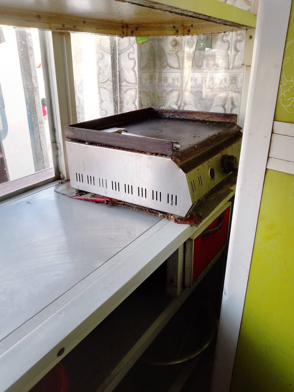 غراض كافتريه للبيع ***********
