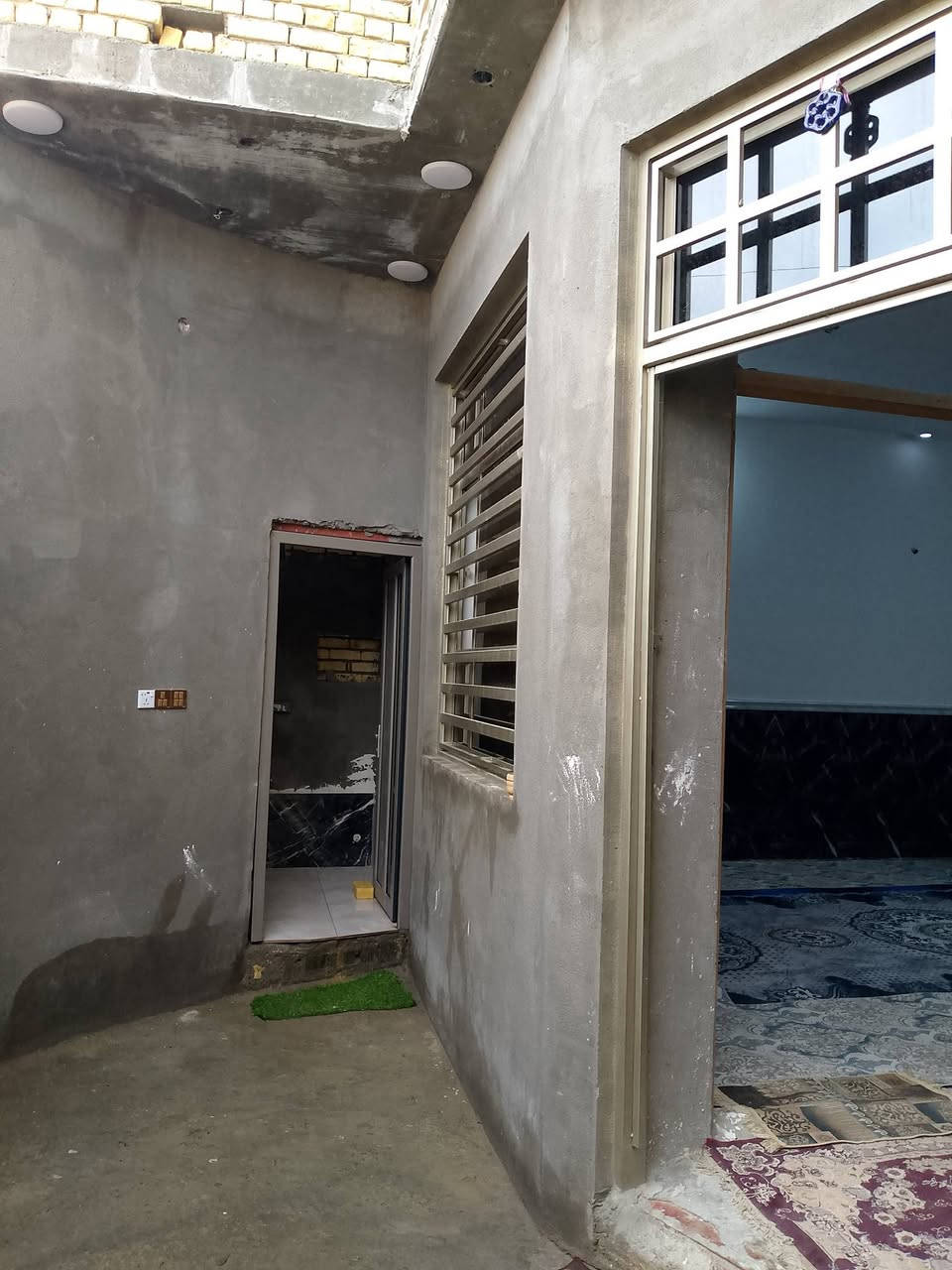 دار للبيع مقاطت 56
المساحه 200     /البناء طابقين /الطابق الول كامل فقط الرضي //الطابق الثاني فقط كامل البواب والشبابيك /ومطلوب 46مليون للقرض السعر الاتصال علا صاح البيت أو المراسله  ***********
