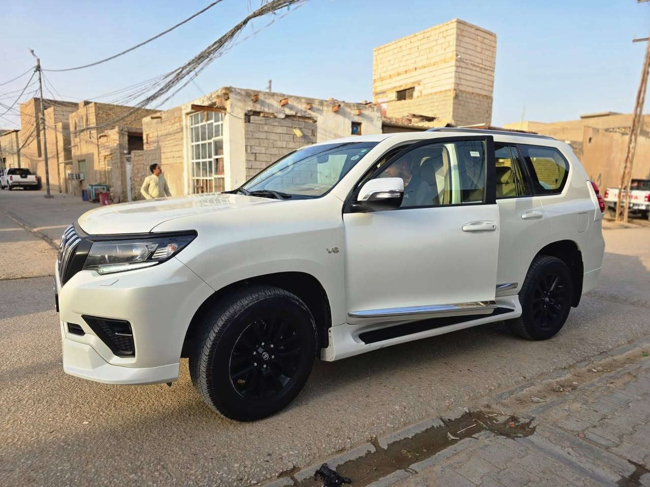 سلام عليكم
برادو موديل ٢٠٢٣ للبيع بيهه حالوب 
سونار مرفق مع المنشور الاستفسار 
***********
***********
