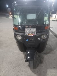 ١٩ شهر ١٢رقم وسنويه انكليزي لاضربه ولاصبغ بس دوس مرشوشات  مكينه مكفوله...