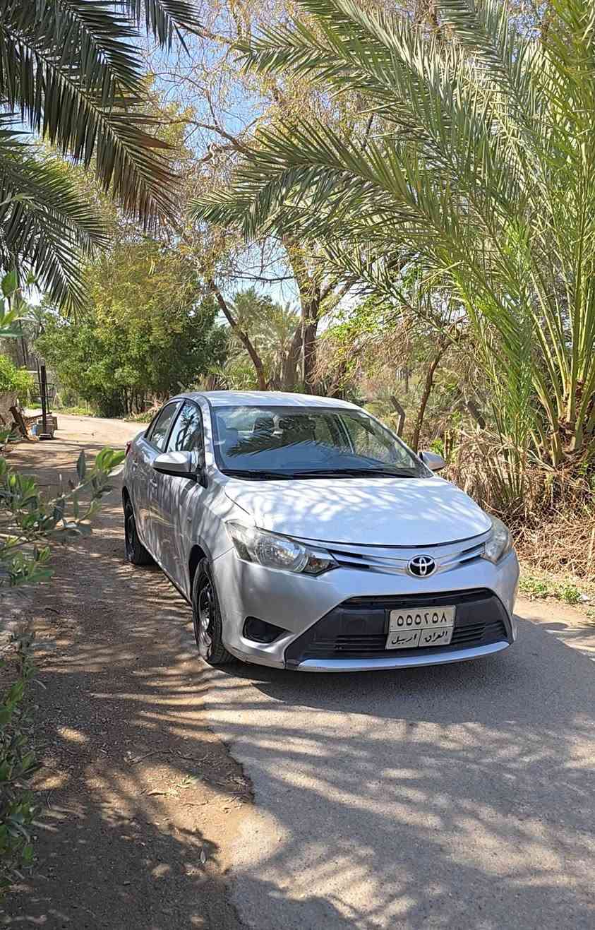 سلام عليكم 
تيوتا يارس موديل 2014 خليجي ماشيه ١٤٥ كيلو كير محرك مكفولات بيها صبغ باب عكس سايق ومباوك شبر من جاملغ بيها جراد بلقنارة وبنيد اثر مال فابلون  شرط فحص سيارة بيها تايرات جدد خليجية داخل اصفر سيارة سنويه بسم صديقي تريد وكالة او تحويل مكان سيارة بغداد دورة 
السعر ٩٠  للاتصال ***********
***********
