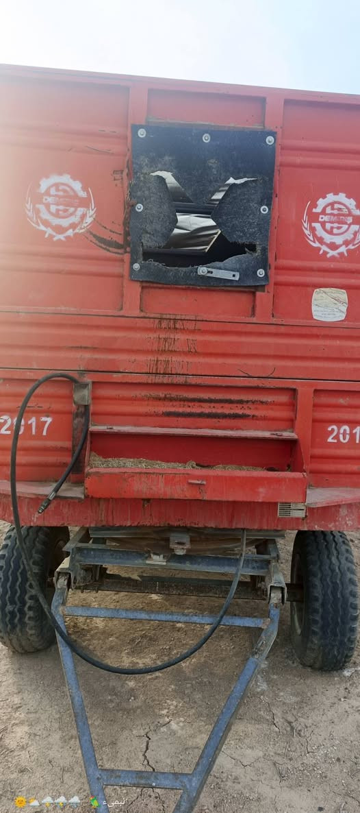 گاروضه تبن للبيع هيه و عربانه موديل 2017 السعر 75 وبي مجال منطقه السجر اتصال على هاذه الرقم وبي واتساب ***********
