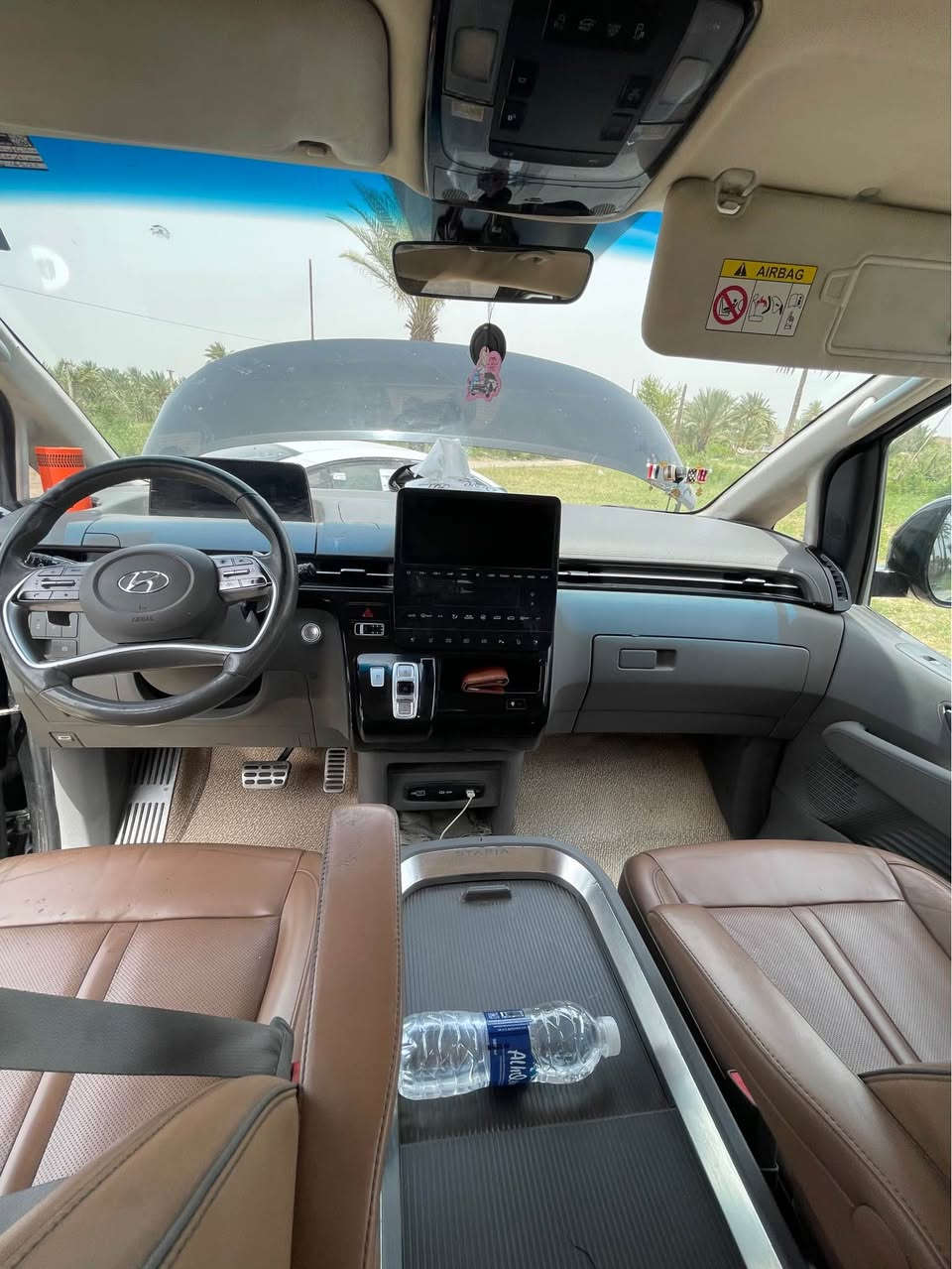 ستاريا موديل 2022
محرك كاز تيربو
VIP 
فول مواصفات 
كشنات تبريد تدفئة امامي وخلفي
كشنات جلد 
ابواب كهربائية 
مري شفت 
نظام ترحيب 
حساسات امامي خلفي
كامرات 360 
شاشة كبيرة بلادية 
تخم تايرات جديد 
تبريد ٣ قطع تحكم منفصل 
شحن وايرليس 
منافذ كهرباء كل السيارة
*********** المحمودية, بابل
