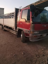 هينو • شاصي ستة وربع • واسط الحفرية