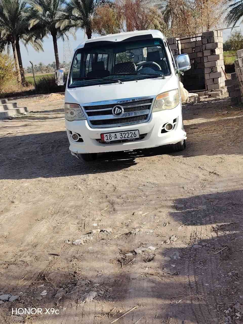 سلام عليكم شباب فاتون 2015للبيع سياره مكفوله مابيه كلشي من مكينه، من كير اكسن، من، حداديه، من  تخم تاير***********
