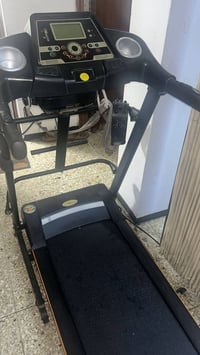 جهاز جري نظيف شغال للبيع بسعر 200000 دينار وبيها مجال بسيط الموقع في ب...