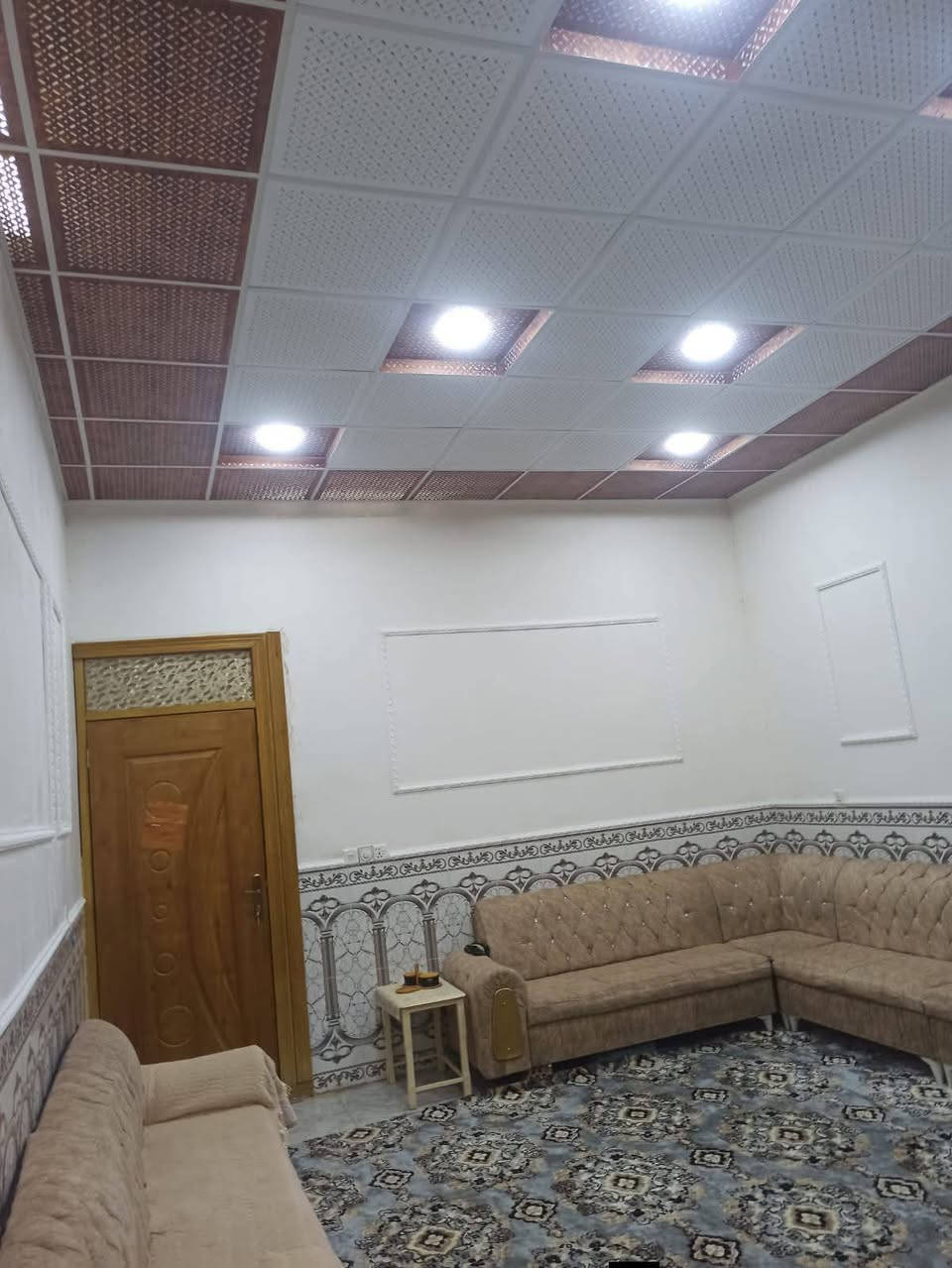 للبيع بيت سكني
📍 الموقع: [حي اليرموك]

📐 المساحة: 250 متر مربع

🏠 البيت مناسب للسكن العائلي، بموقع جيد وقريب من الخدمات الأساسية.

✅ مساحة مريحة
✅ واجهة ممتازة
✅ منطقة هادئة
واجهه١٠ ونزال ٢٥متر 
البيت مقابيل ساحة المربع الأول 

💰 السعر: [٩٢ مليونوقابل للتفاوض]

للاستفسار والتواصل:
📞 [رقم الهاتف ***********]
#عقارات #صلاح_الدين #عقارات #سامراء #بيع
