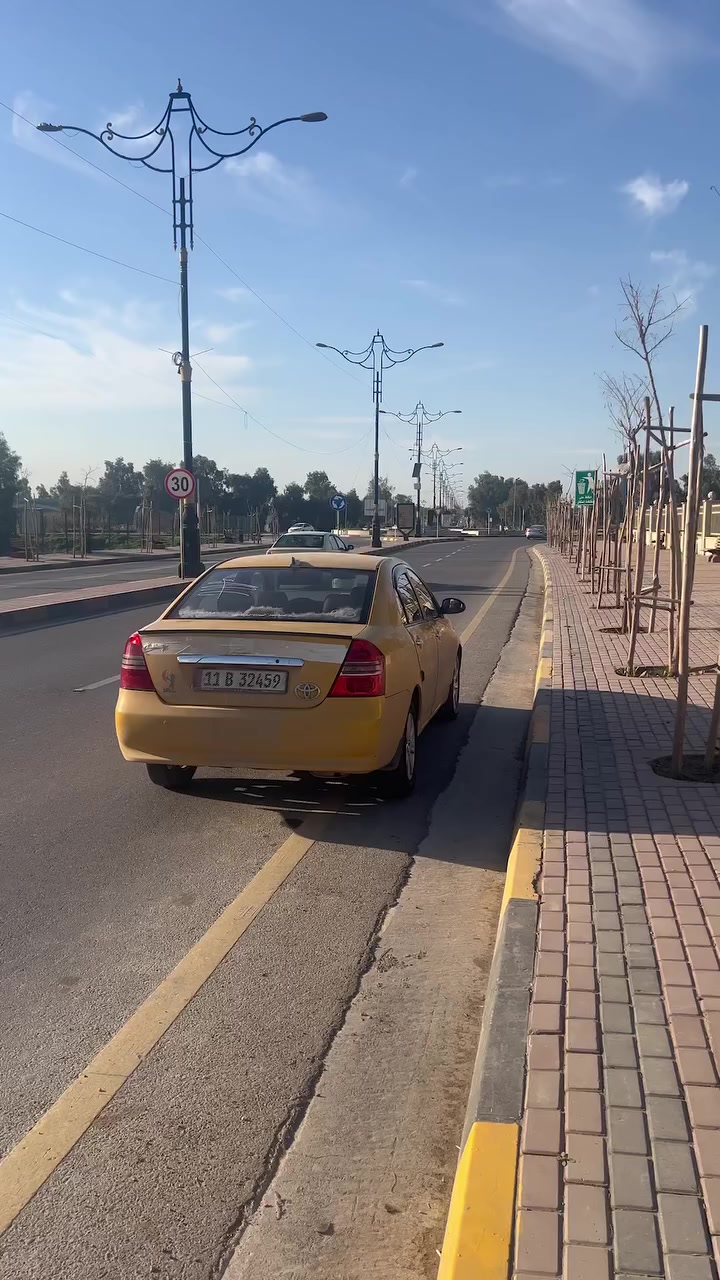 السلام عليكم
ليفان 620 للبيع 2011 كابون بانزين رقمها مسطره بأسمي شرط الوكاله والتحويل هيئه وغرامه صفر سنويه 2028 گير محرك كورلا توماتيك شرط سياره بدون صبغ وبدون معجون تبريد تدفئه شغال شاشه كامره طخمها جديد طخم تاير تايلندي جديد 5 ويل كب شركه كهربائيات كلها شغاله سياره ماتصرف عليها ربع دينار 
السعر 47 بيها مجال قليل 
***********
***********
