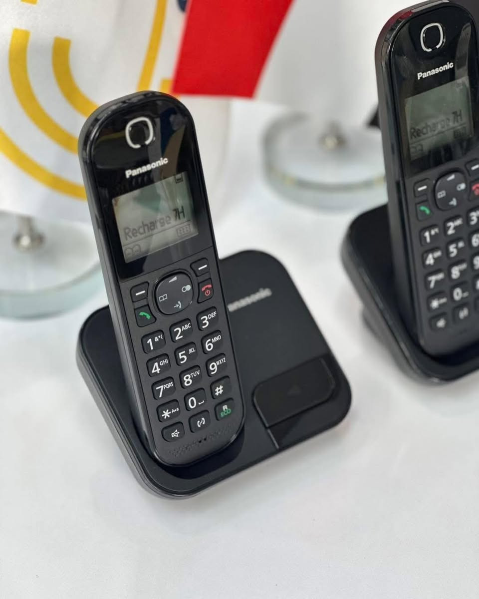 📞 هاتف باناسونيك اللاسلكي KX-TGC410 — حرية الاتصال وأناقة التصميم!

تخلّص من قيود الأسلاك وتمتع بحرية الحركة داخل منزلك أو مكتبك مع الهاتف اللاسلكي الرقمي من Panasonic.
يجمع بين الأداء الموثوق والتصميم العصري لتجربة اتصال مريحة في كل لحظة 👇

🔹 لاسلكي بالكامل بمدى تغطية واسع وحرية حركة أثناء المكالمات
🔹 شاشة LCD بإضاءة خلفية مقاس 1.6 بوصة لقراءة سهلة وواضحة
🔹 معرفة المتصل وحظر المكالمات المزعجة حتى 30 رقمًا
🔹 دليل هاتف يسع 50 رقمًا واسمًا
🔹 مكبر صوت مدمج للمكالمات بدون استخدام اليدين
🔹 بطارية قوية: حتى 18 ساعة تحدث و200 ساعة استعداد
🔹 وضع ECO لتوفير الطاقة
🔹 منبه + وضع صامت لتجربة أكثر راحة
🔹 إمكانية تثبيت القاعدة على الحائط لتوفير المساحة

💼 مثالي للمنازل، المكاتب، والفنادق الباحثة عن هاتف أنيق وعملي.

📞 للطلب والاستفسار: ***********
