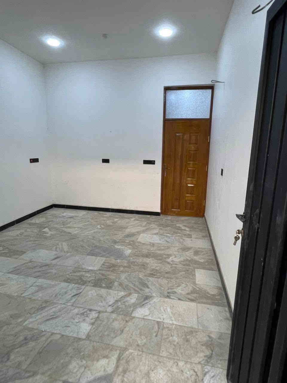 للأيجار✅
40م 

تسليم مفتاح/📍مقابل العقار تشجير 
الطابق1️⃣استقبال-صاله-مطبخ حار-خدمات
الطابق2️⃣غرف نوم عدد(2)

الموقع📍الشعب-مقابل حسينية المصطفى

🔸السعر:500 وقابل للتفاوض

مكتب الثقة للعقار🏛️
حي اور-شارع نادي النفط-مقابل مركز سناريا لطب الأسنان
***********📳
***********📳
