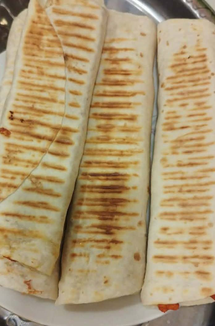 سلام عليكم 
بعد انقطاع الكابسه الصاج كهربائيه الاصليه توفرت 
التفاصيل :-
كابسة صاج الاصليه الداخل كرانيت زيتي حجم كبير
تشغيل منفصل عند الاستواء يفصل تلقائيا.  وذلك لمعرفه استواء الصاج فولطيه عاليه جدا نوعيه درجة اولى ع شرط....
تجارب زبائنا

السعر  ٣٠ الف

@إشارة 
#زورونا ونورونا
#العنوان الديوانية قضاء البدير شارع السايدين مقابل الصوره مجاور نعمان للاعشاب 
#متوفر توصيل كافه المحافضات ...


**إذا كنت صاحب هذا الإعلان وتريد حذفه لأي سبب، رجاءا أرسل رسالة إلى الدعم الفني**