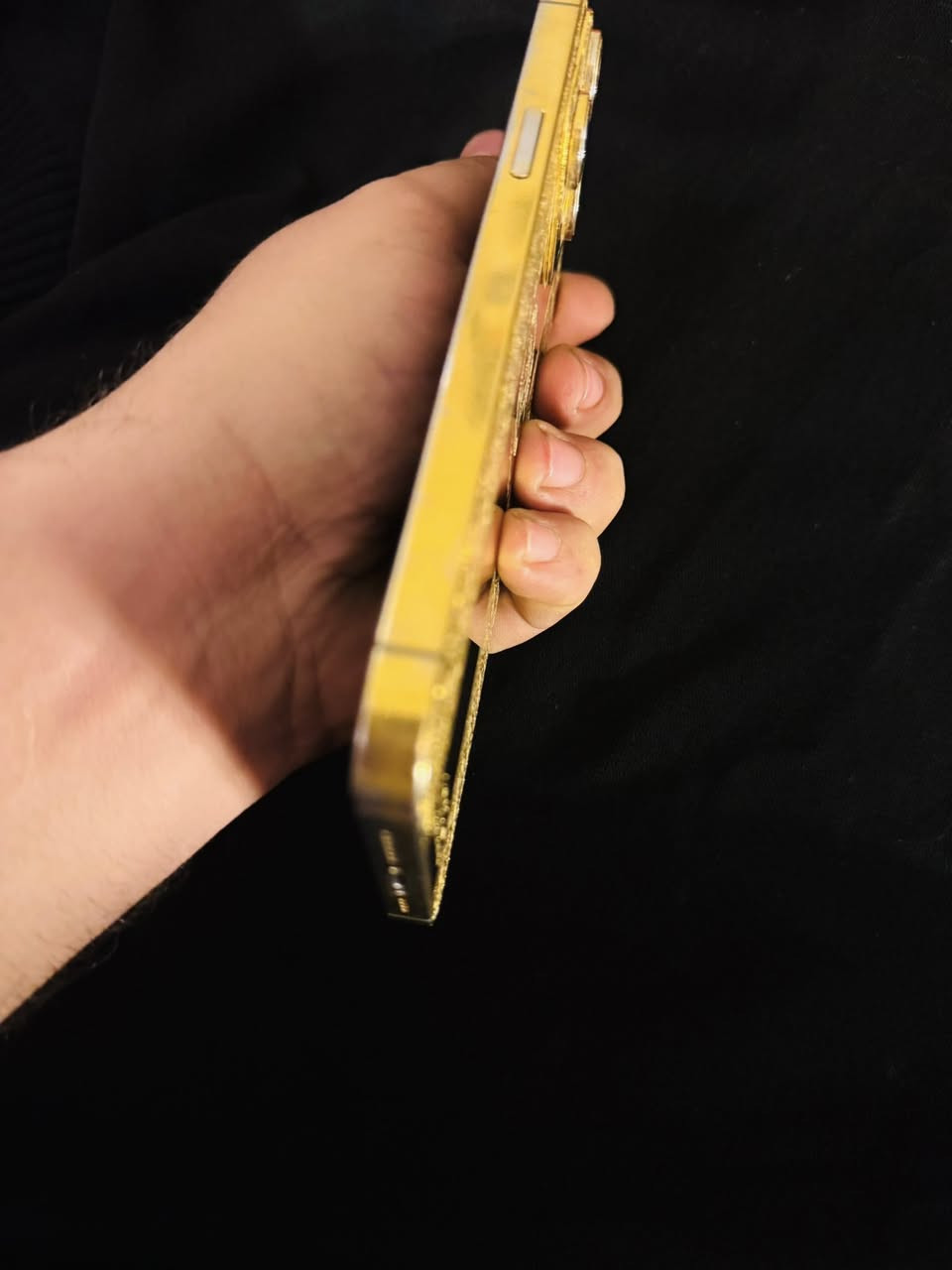 iPhone 14promax📱 مستعمل
ذاكرة 256 عربي شرق اوسط ZAA
دبل سيمكارت مطلي ذهب  شوي جارد💛💛24قيراط 
نسبة البطارية🔋:85%
مستبدل شاشة  اصليه جنج كلاس 
فيس ايدي (البصمة متوقفه)
السعر 800الف
مكاني بغداد _شارع فلسطين
غير متواجد علفيس بوك 
رقم الهاتف:***********
