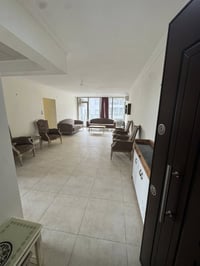 ⸻ 🏢 للإيجار في مجمع المحبة السكني  شقة مؤثثة بالكامل 📐 المساحة: ١٤٦ مت...