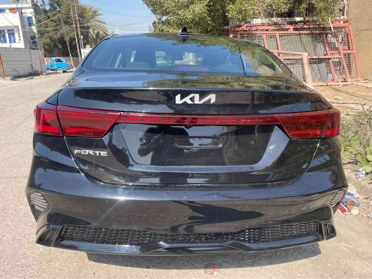 كيا فورتي 2024 وارد امريكي رقم بغداد 
حادثهة بأمريكا : تبديل قبغ الجنطه 
 ⭕️ بدون ايرباك
 ⭕️ گير مبدل AT بلادي  
‼️‼️‼️السيارة ماشية ميل 23  
مواصفات السيارة : 👇🏻⬇️
🔴 محرك 2000 دوش
🔴 لون السيارة اسود   
 🔴ثلاث وضعيات قيادة 
‏                                ( ECO-Sport - Normal ) 
🔴رادار 
🔴تحديد مسار 
🔴 قيادة ذاتية + توقف ذاتي  
🔴مثبت سرعة
🔴 مانع انزلاق
🔴 كاميرا خلفية دوارة بلادي  
🔴شاشة لمس ( ابل كار بلي  ) 
🔴 ايرباك عدد 4 
🔴منفذ USB ⚡️
🔴منفذ AUX 
🔴 ويل كب  
🟣🟣 
السعر : 160 ورقة
السيارة موجودة ببغداد / المشتل 

للاستفسار : المراسلة على الخاص 
او على الرقم *********** بغداد, العراق
