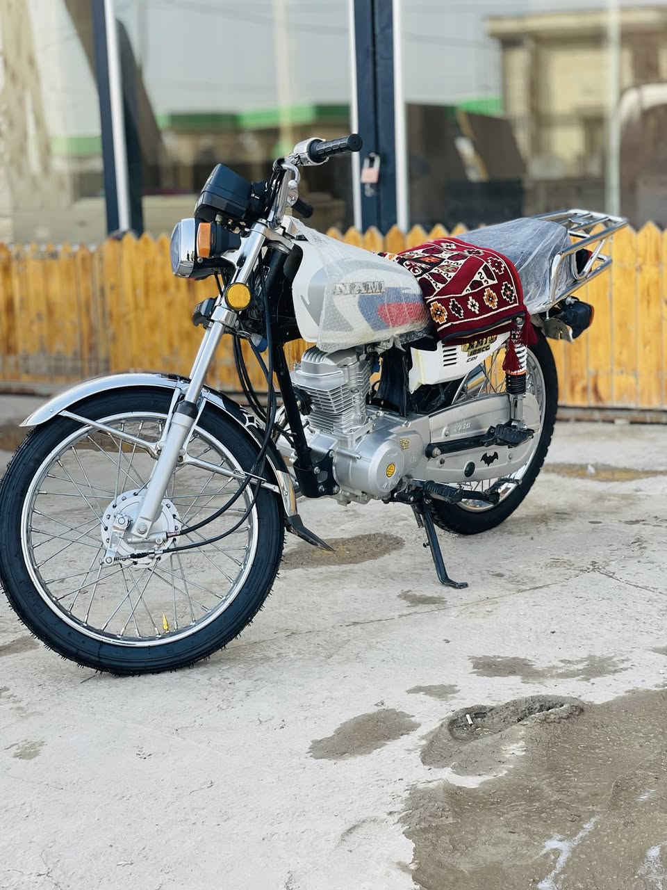 السلام عليكم نامه متياز مديل ٢٥ اوراق سكنر مكينه مامفتوحه غراض كله اصلي بس شاصي ومكينه متياز شراي تعال خاص او اتصل السعر ٦٥٠ وبيه مجال***********
