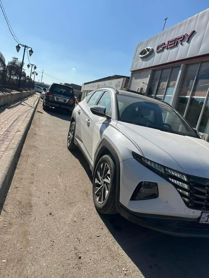 سلام عليكم للبيع توسان موديل 2024السياره بعدها بحالة الزيرو ماشيه 14الف كلش نضيفه ومكفوله كفاله عامه بنورما فول مو عاديه مكاني الكاظميه ***********
