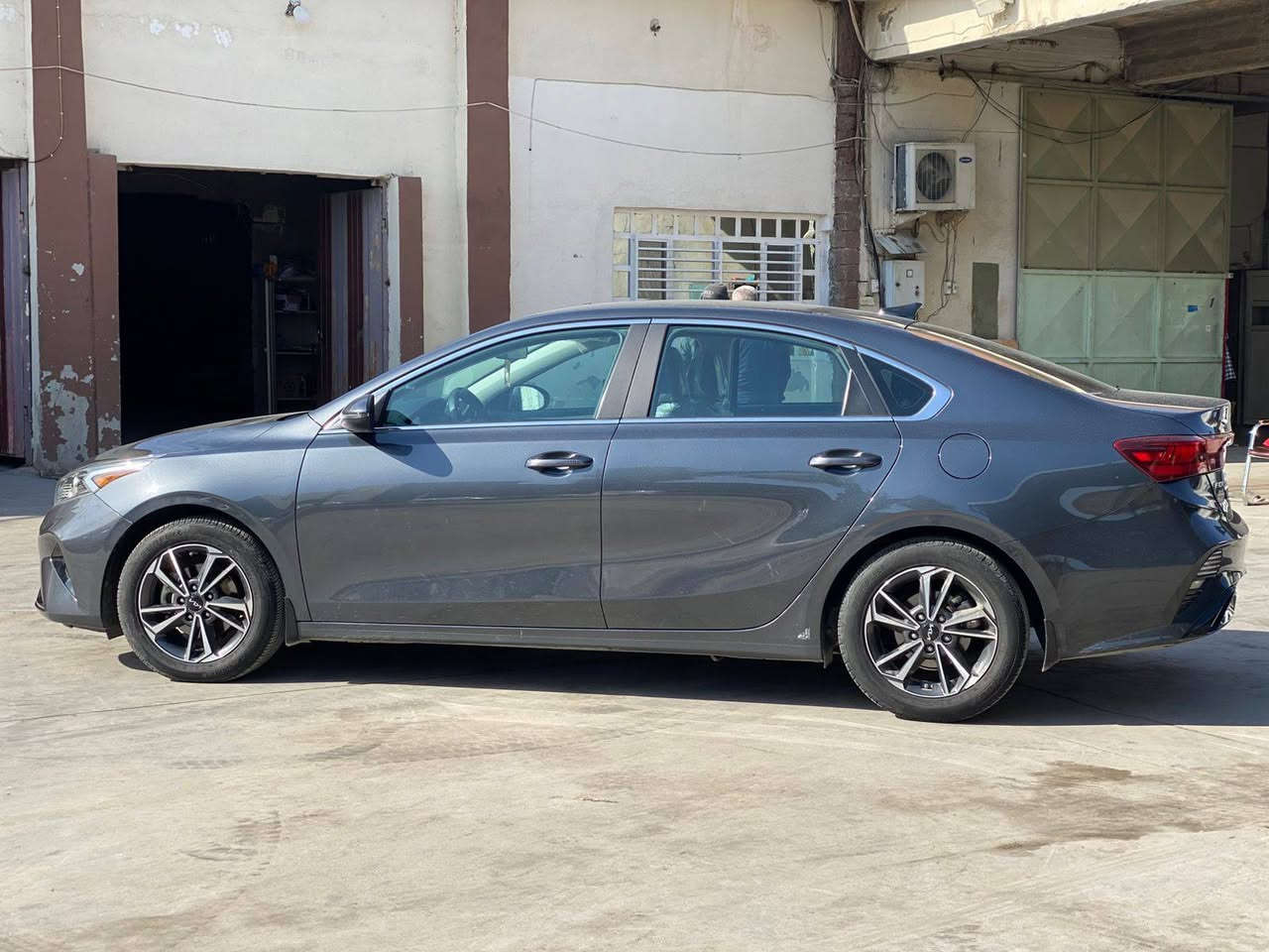 السلام عليكم
فورتي موديل 23 مواصفات ex
قطعتين تبريد تدفئه بلكشنات والستيرن تحديد مسار اشاير بلمري لايتات لد امامي شاحن واير ليس رقم نينوى 
ماشيه 27 السعر170وبيها مجال  السياره كلين للتواصل 
***********
***********
