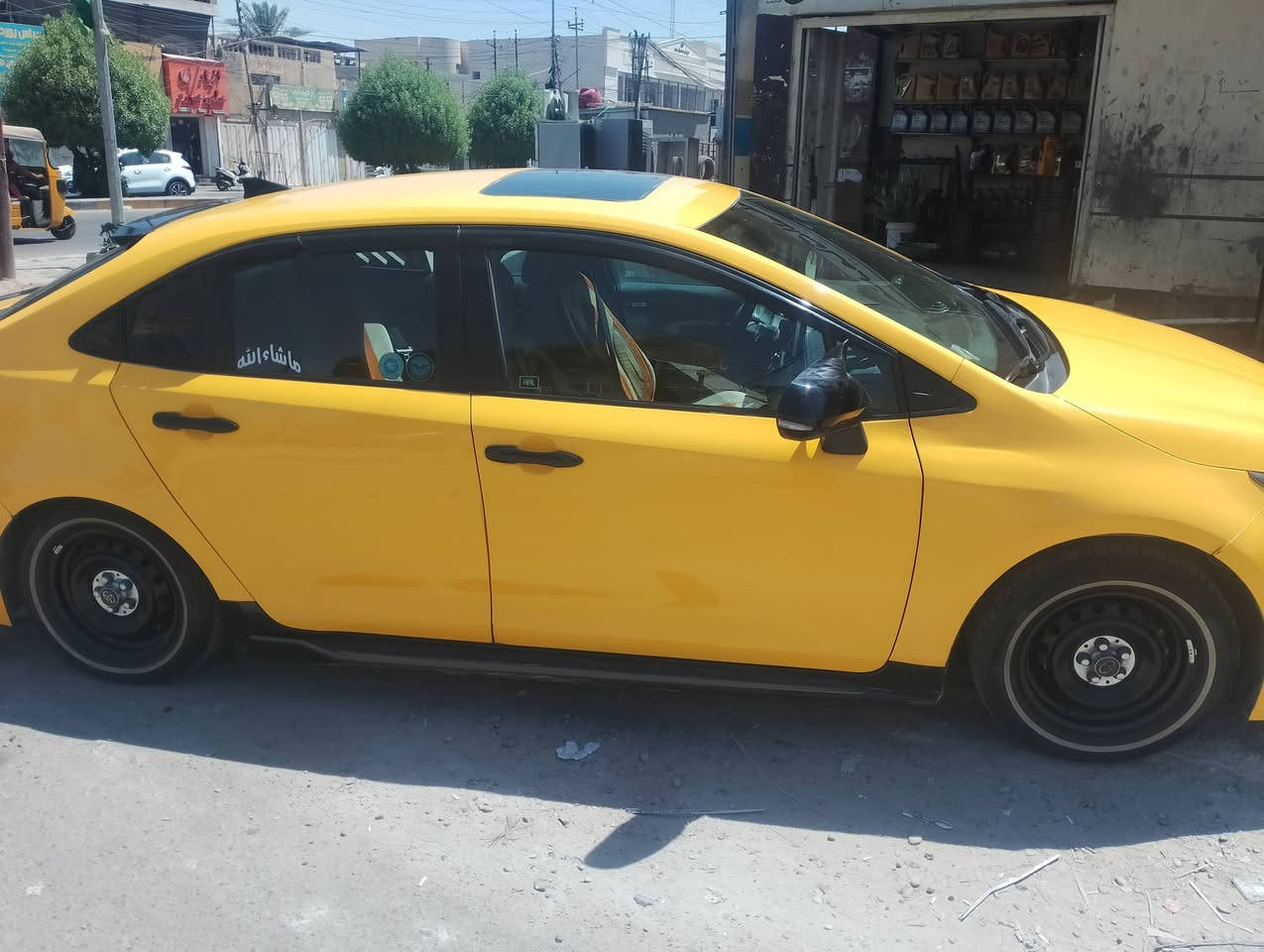 السلام عليكم
كورلا وارد امريكي 
موديل 22
سياره فول مواصفات 
السعر 145وبيه مجال
رياضي كير 10 نمر 
فتحه بصنه كشنات جلد
كشن كهرباء تبريد كشن 
دوس رياضيه سبايدر خلفي
الحادث كما موضح بالصور 
بدون تبديل تعمير فقط 
العنوان بغداد مدينه الصدر الاورفلي 
رقم الهاتف ***********
