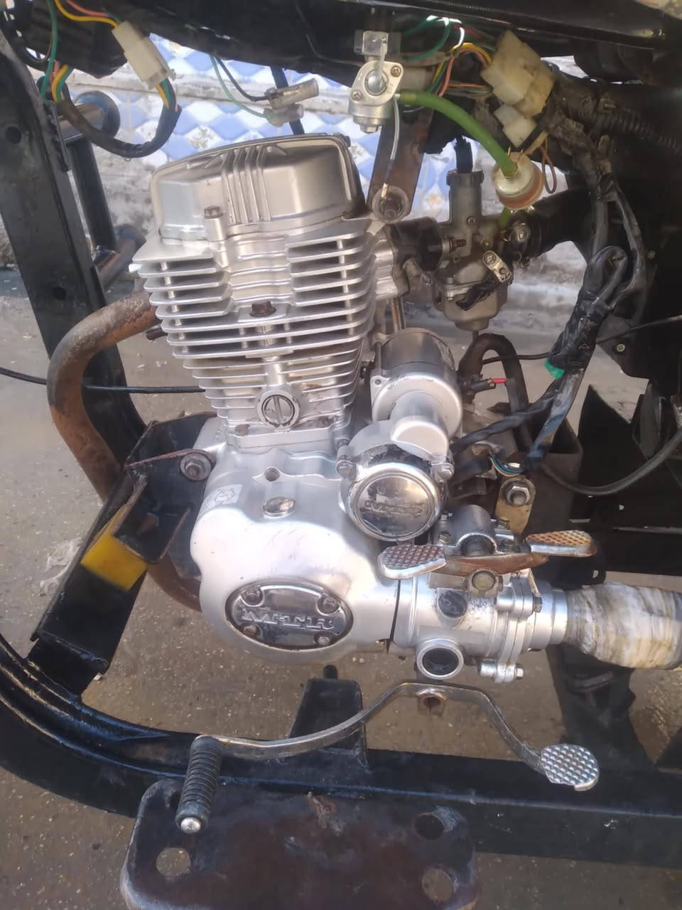 سلام عليكم ستوته كلك اروس بجمره كلك شعندك كلك راس براس اروس ***********
