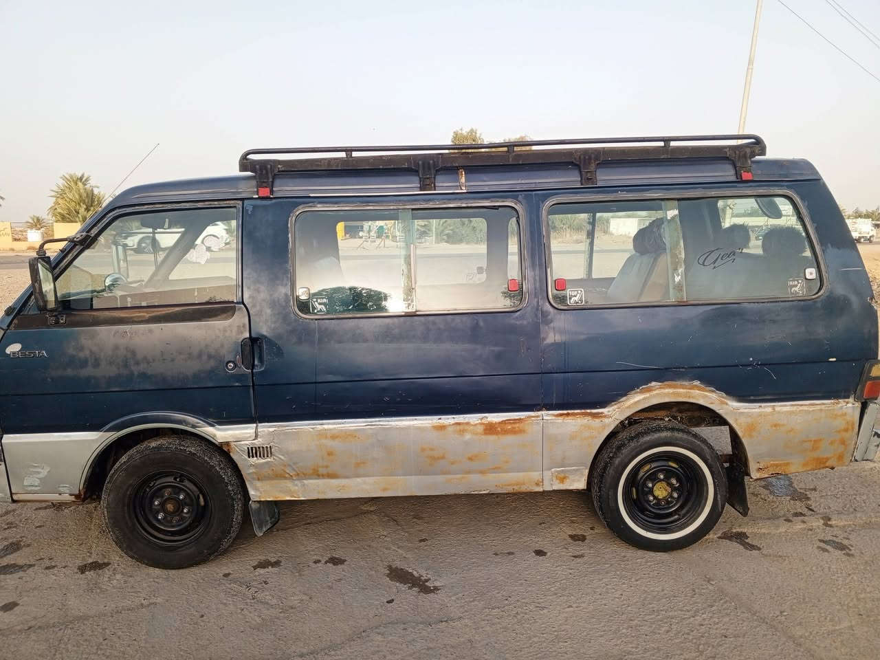 السلام عليكم كيا بسته للبيع موديل 1994 كير محرك اكسل مكفول شاصي بلادي صدر جديد راديتر  جديد سنويه نهاية 26 مكان ديالى السعر 40 و بي مجال للاستفسار ***********
