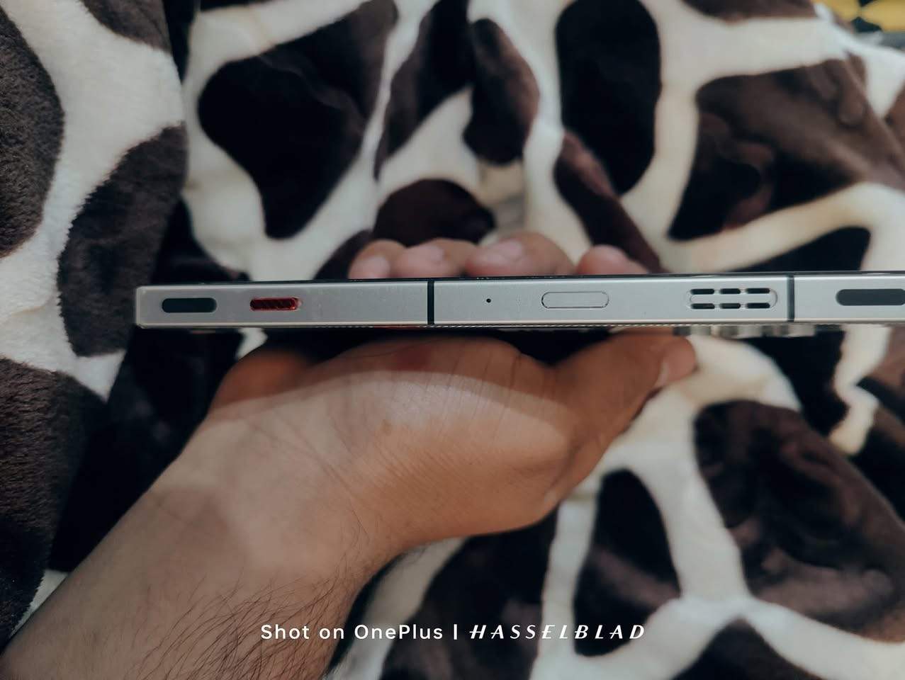 هذا الريد مجك إس 8 برو الشفاف يجي شفاف نادر جدا يجي كم قطعه نادره جدا ما موجود بكثره الي ما مستخدمه بالعبه ببجي 120 فريم وسلاسه خارقه وعجيبه وبي دقه ورسومات فول فول والعاب الباقيه كلشي ما يعرف جايبلكم ريد مجك إس 8 برو ذاكره عملاقه 512 الجهاز جديد نضافته 100 سعره 650 وبي مجال للشراي لو مراوس معه آيفون 13 برو ماكس


**إذا كنت صاحب هذا الإعلان وتريد حذفه لأي سبب، رجاءا أرسل رسالة إلى الدعم الفني**