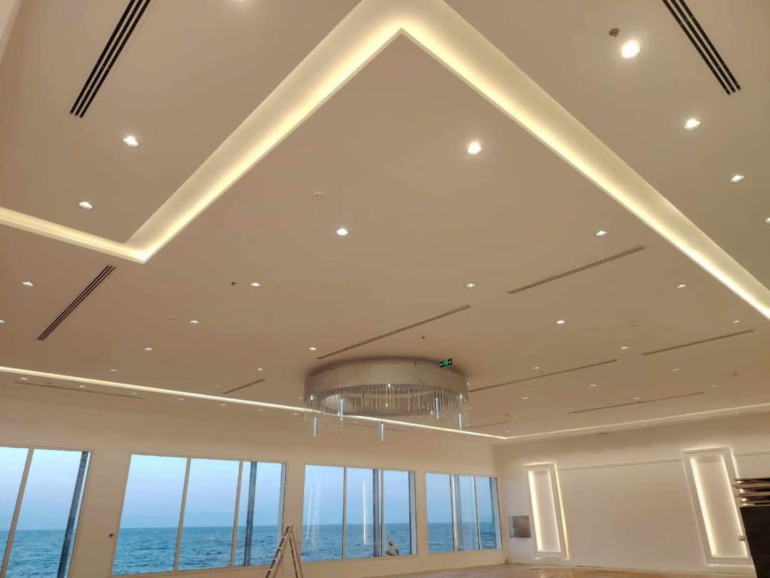 احدث التصاميم والديكورات
بكادر مختص
دقة والتزام بمواعيد العمل
افضل انواع المواد والصبغ
وبأسعار مناسبه
يوجد لدينا كادر مختص للكهرباء 
للتواصل وتساب
***********
