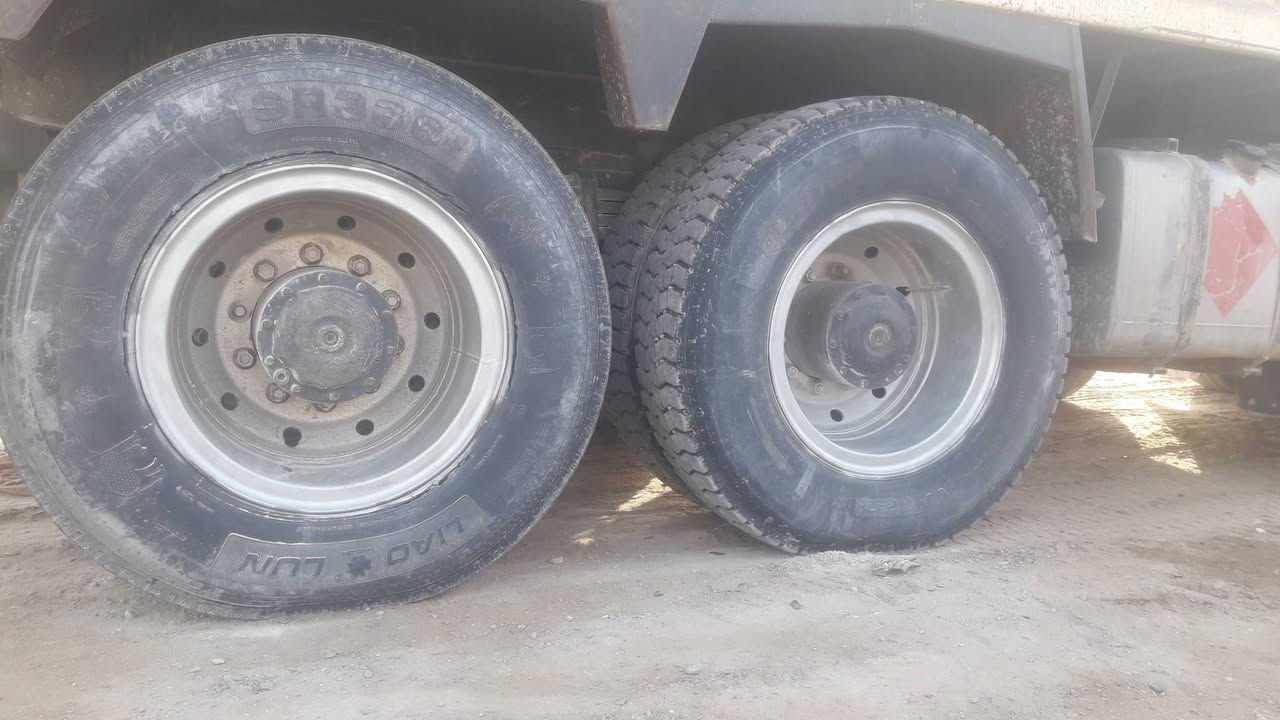 عندي اربع زواج صاج اريد مراوس   ويل برماق    ***********
