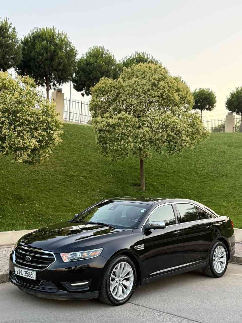السلام عليكم ورحمة الله وبركاته
‏‎       ——— لـلـبـيع  ———

فورد توروس.       —. Ford Taurus

‏‎وراد امريكي       —  بدوون ايرباك 

‏‎الموديل               — 2018  

فئة                      —لمتدد   

حجم المكينه       — V6/3500 

‏‎اللون                   — اسود   

المسافه المقطوعه —95.000 

حالة السياره.    — صبغ ( الجاملغ الخلفي فقط ) التقرير مرفق مع الصور  

‏‎المواصفات 
-بصمة تشغيل 
- تشغيل عن بعد 
‏‎-ترحيب عند الاقتراب 
‏‎- شاشه كبيره تدعم نظام الأبل كار باي ونظام الاندرويد 
-رادار جانبي 
-رادار خلفي
‏‎- شاشه عداد 
‏‎-تبريد منفصل 
‏‎-بگ لايت LED 
-برده خلفيه بلاديه 
-كشنات جلد 
-كشنات تدفئه تبريد اماميه 
-كشنات تدفئه خلفيه 
‏‎-كود باب 
-اناره محيطيه 7 الوان 
‏‎-تحكم ستيرن جهتين 
‏‎-تحديد سرعه 
‏‎-مانع انزلاق 
‏‎-ليد نهاري
‏‎-گير ماوس 
‏‎-كامره خلفيه دواره
‏‎باقي المواصفات المعروفه 

‏‎السعر            — اكتب تم ويوصلك السعر مباشر 

رقم السياره    — السليمانيه  

‏‎موقع  السياره — السليمانية 

‏‎للأستفسار.     — ***********—***********
