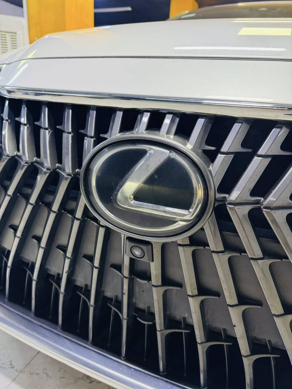 لگزس ES350
موديل 2022
كلين تايتل دعامية الي دةعامية بشرط
مواصفات الترا ليكجري كندي
بانوراما
٣ عدسات اشرة ليد
٥ پردات
٥ كاميرات ٣٦٠
رادار امامي و جامبي و خط مسار ستيرن هزاز
صندوق شفت
كوشن تفئةتبريد
ستيرن هيتةر
شحن ويرليس
شاشة كبير ماوس
حساسات امامي و خلفي
١٤ سماعات ماركة markt Levinson  شريكة ماسيدس
مراية شفت
كوشن خزن
مسحات اوتو
CD و USB و CAR PLAYE
٢ بصمة موجود معا كارت بصمة شريكة
كاعيات اغراض شريكة موجود
سنوية و هزة جديد مرقم شيمالي  بسمي تحويل ثاني يوم
سعر سيارة ٣٩٠ ورقة بيها مجال
***********

