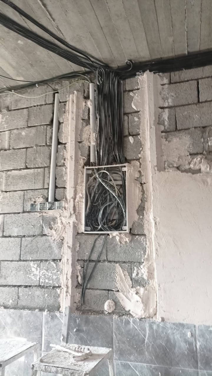 كادر لبخ جص شغل ع المساطر من الموصل اتقان في العمل والتزام في الكلام المبيت في موقع العمل البيت يطول 3ايام بعد العيد اباشر في الشركاط حي الكطمير اذا بيتك جاهز اتصل اتحول عليك وحي الله الجبور شلع رقم الهاتف *********** ☕🫖
