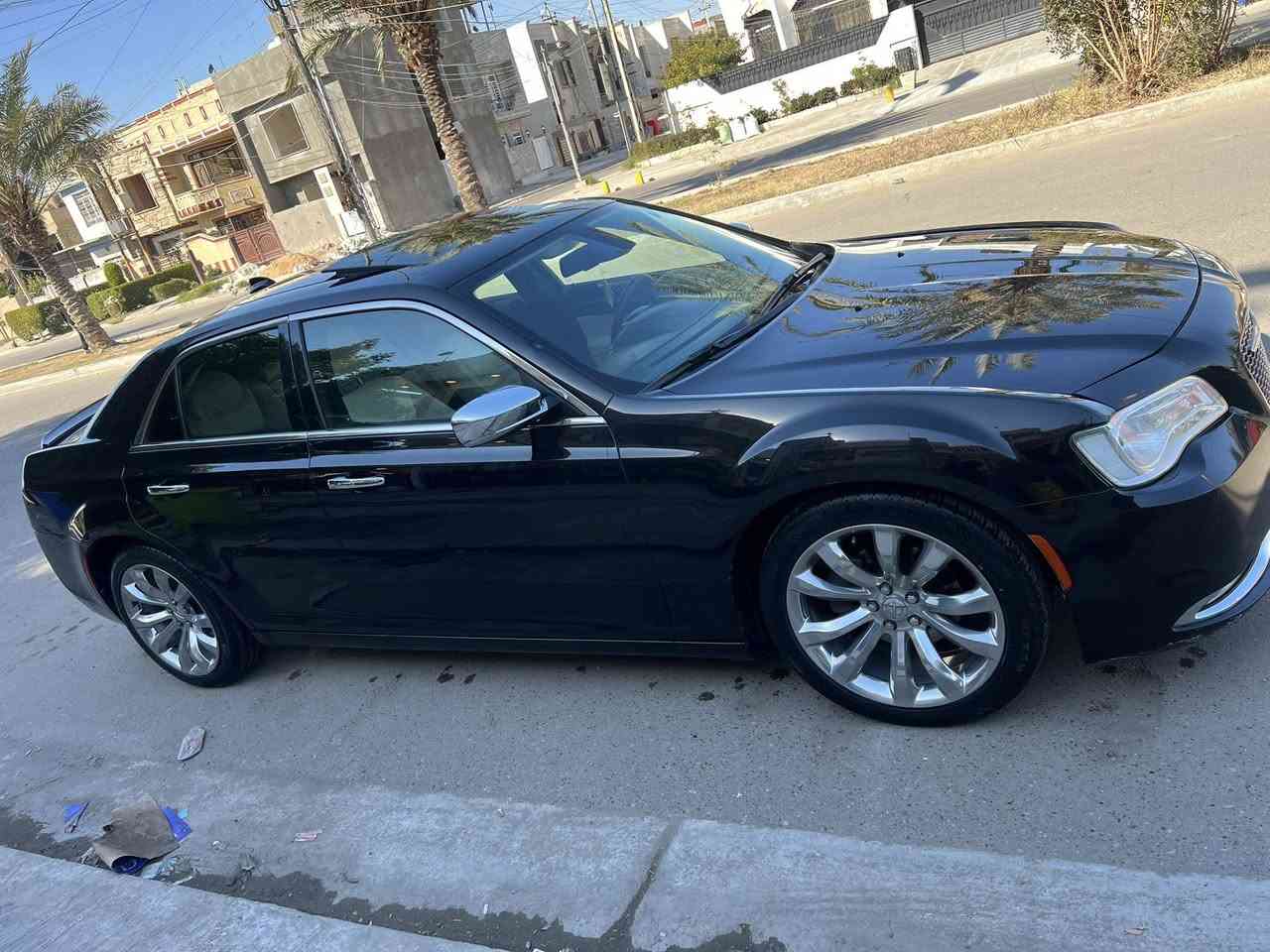 السلام عليكم اخوتي 

كلايسر اوباما موديل 2017 C300 لتمدد 
فول مواصفات 
تشغيل عن بعد 
تدفئة تبريد كشنات 
بانوراما 
كشنات جلد 
قطتعين تبريد 
ويل كب كروم 
تدفئة خلفية كشن 
بردة كهرباء 
السيارة كليين تايتل 
ماشية 140 الف كيلو وليس ميل 
رقم اربيل ب اسمي تحويل ثاني يوم 

مكان السيارة بغداد السيدية 
السعر:243  ورقة و بيها مجال بسيط 

الرقم : ***********
