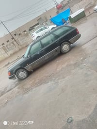 سياره مرسيدس 300 سياره بلاديه وجديده ماملعوب بيه شي وجاهزه كلش حلوه رق...