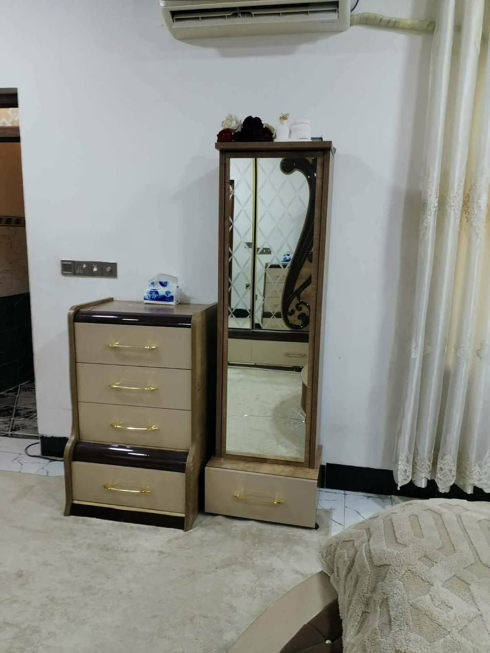 غرفة تركي ثقيل كاملة للبيع
موصل/ جانب الأيسر
 ***********
