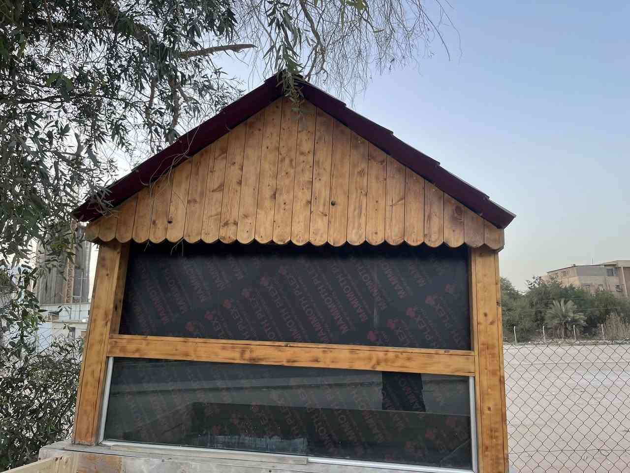 السلام عليكم ميز للبيع المكان النجف للستفسار رقم ‭٠٧٨٣ ٠٨٨ ٧٥٦٩‬
