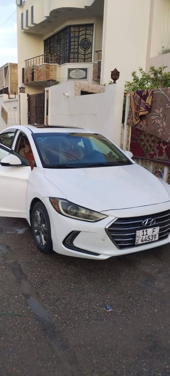 السلام عليكم الانترا موديل ٢٠١٨ماشيه ٨٩ حقيقي فول بصمه فتحه وباقي المواصفات معروفه حادثهه جاملغ خلفي وقبغ صندوك وبيهه بارد قليل بصفحه السايق السعر ١٢٢وبيهه مجال مكاني بغداد الشعب ***********
