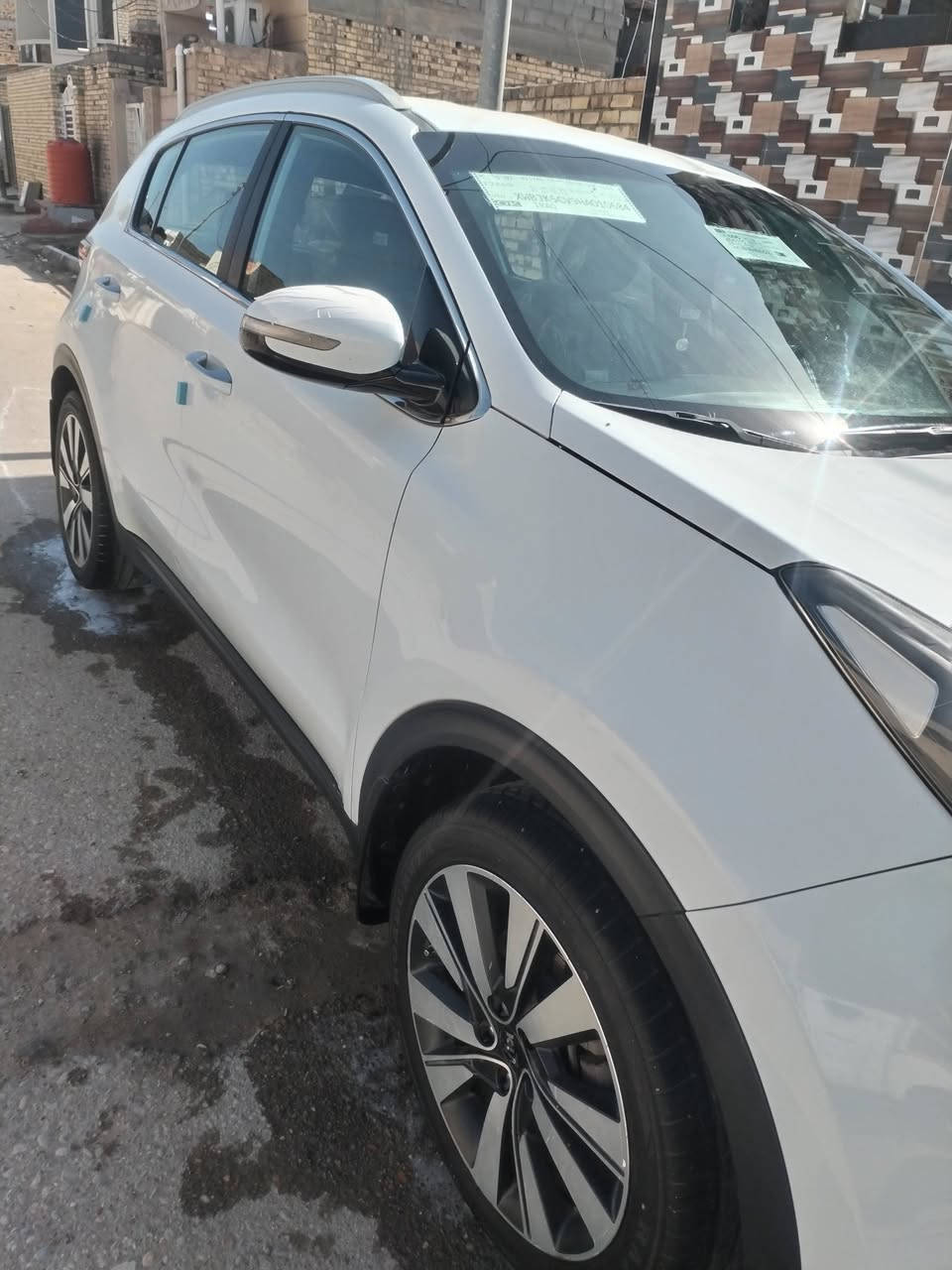 كيا اسبورتج للبيع موديل ٢٠١٨ مكفوله خليجي مكينه ٢٠٠٠ دوش حساس تاير لد أمامي كشنات جلد تبريد قطعتين مري شفط حساسات أمامي خلفي ويل اكروم داخل حمصي سياره جديده رقم الهاتف *********** السعر المطلوب ١٨٠ وبيه مجال
