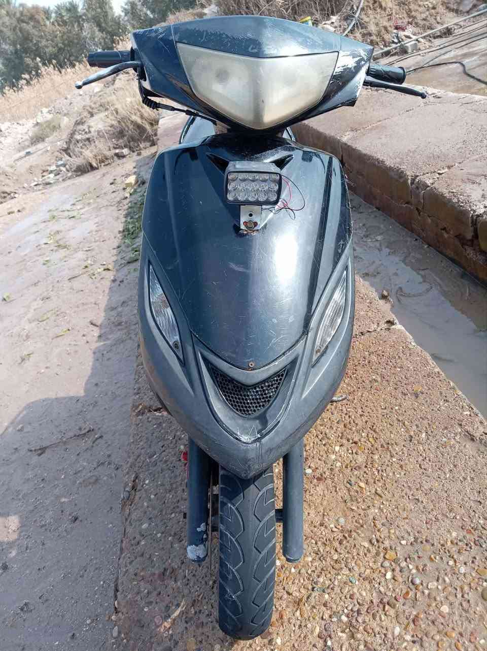 ماكس 140 دسك
الدراجه جاهزه مكينه ناعمه كلش لاتنقيص ولاتبخير شلعة ومعدل فول
كهربائيات شغاله لايت شغال 
دبلات شغاله تخم تاير جديد 
الدراجه نضيفه وحلوه وجاهزه سوادات ملحه الدراجة على ايدي منزلها رمبه

السعر 375بيه مجال
مكاني اللطيفية 

للأستفسار ***********
