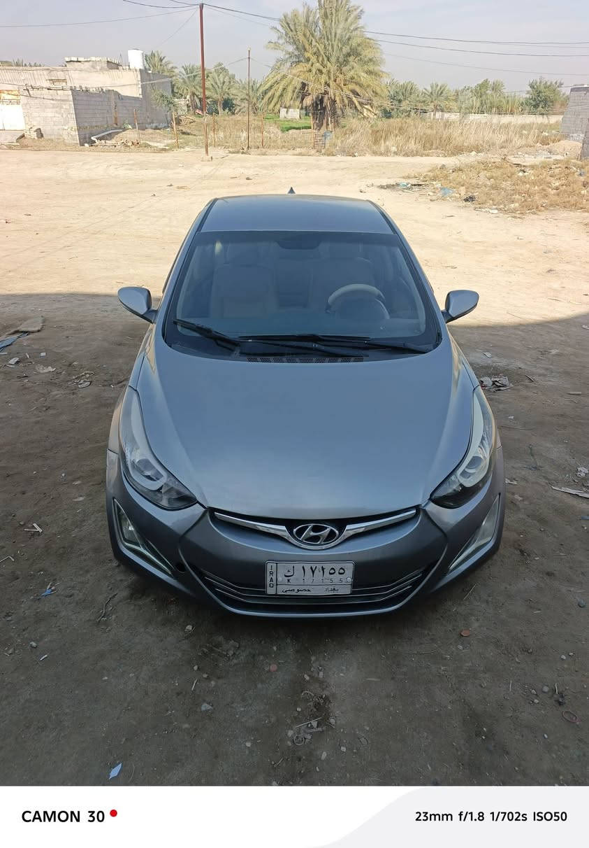 سلام عليكم النترا وارد خليجي للبيع بيه اربع قطع صبغ بدون دواخل محرك ١٦٠ كله شغاله مانقصه برغي تبريد ثلج سعر ٩٨مجال قليل كوت حي جهاد ***********
