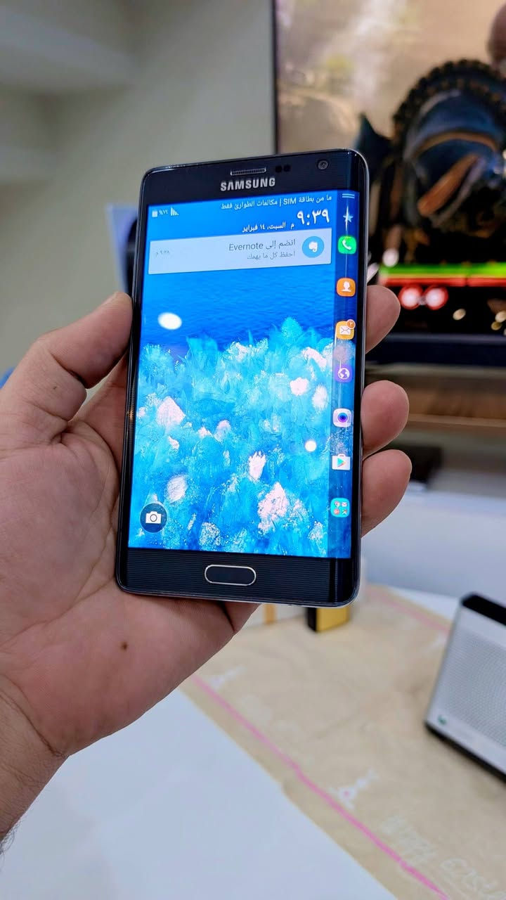 Samsung note edge
للبيع تلفون انتيكة والنظافة مبين بالصورة 
شغال بدون اي عيب القلم بلاد ويا 
ردشراي دز رسالة خاص وتاخذ عيوني


**إذا كنت صاحب هذا الإعلان وتريد حذفه لأي سبب، رجاءا أرسل رسالة إلى الدعم الفني**