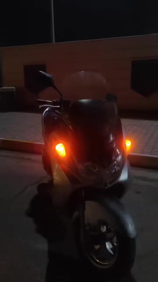 السلام عليكم سكاي ويف 250 للبيع كلشي شغال بيها مكينه مجفته 650 قفل واسط داموك  ***********
